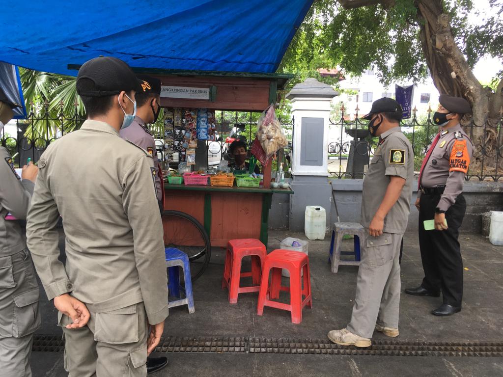 Pol PP Pariwisata Bersama  Polisi Pariwisata Melaksanakan Kegiatan Terpadu di Kawasan Malioboro Yogyakarta