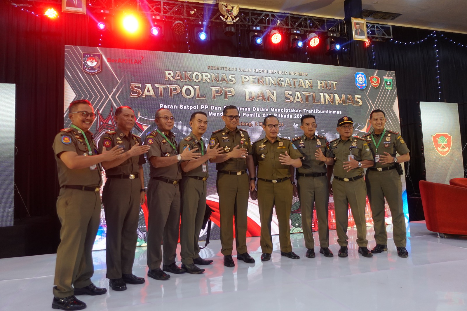 Rapat Koordinasi Nasional (Rakornas) Dalam Rangka HUT Satpol PP ke-74 dan Satlinmas ke-62 Tingkat Nasional di Padang, Sumatera Barat.
